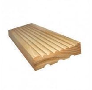 Picture of Square Edge Fluted / Beaded Filler Moulding Alder (M4318QUF2)